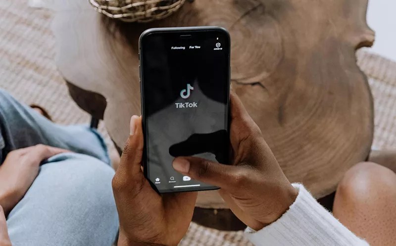 How Social Media is Impacting Your Mental Health and Ways to Cope